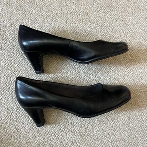 Aerosoles comfort heels